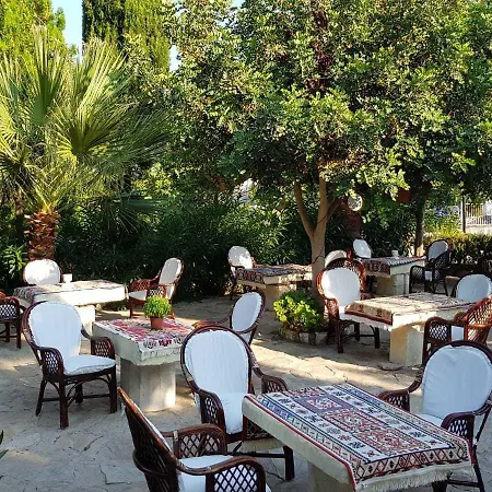 Medusa House Butik 3*