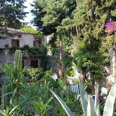 Konukevi Medusa House Butik
